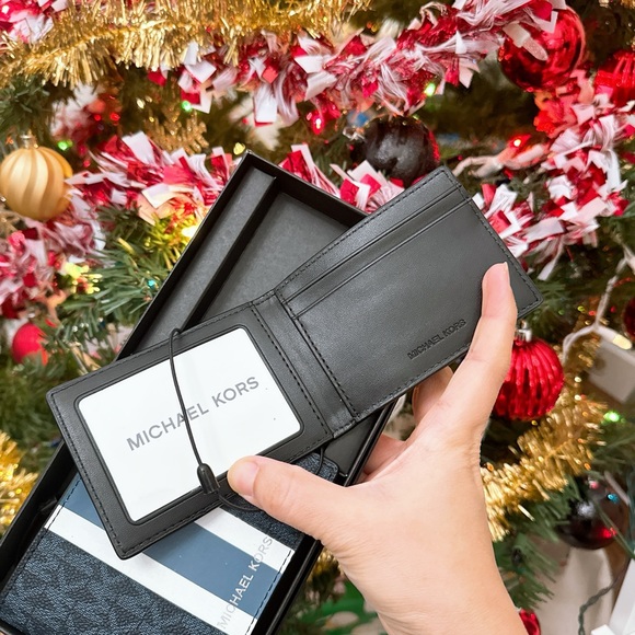 Michael Kors Men Gift 3in1 Wallet Box Set - Picture 2 of 7